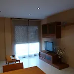 阿维尼达莫雷尔酒店