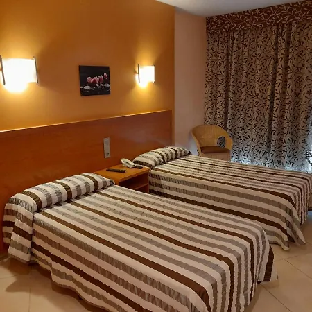 Avenida Hotel 2*