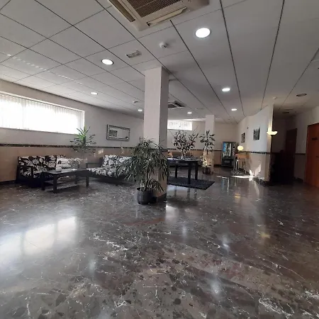 Avenida Hotel 2*