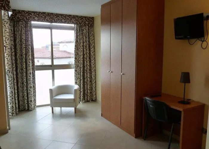 Hotel Avenida 2*